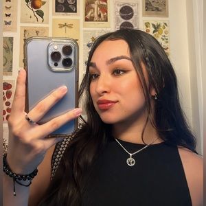 Meet your Posher, Nikki